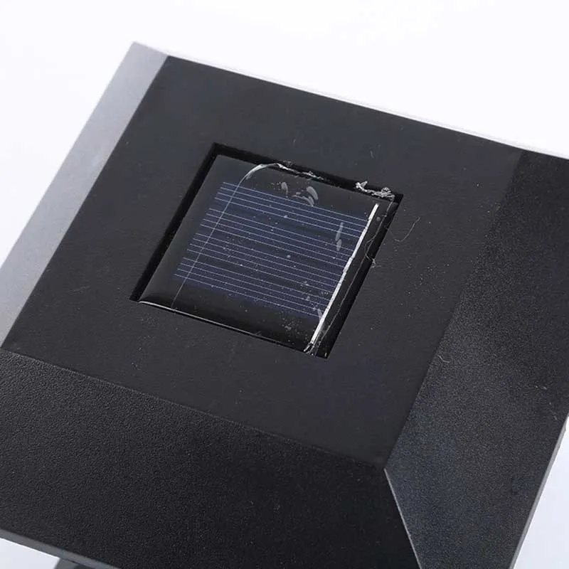 Lampe solaire Jardin "Chapeau de Pilier Carré" Noire – Image 6