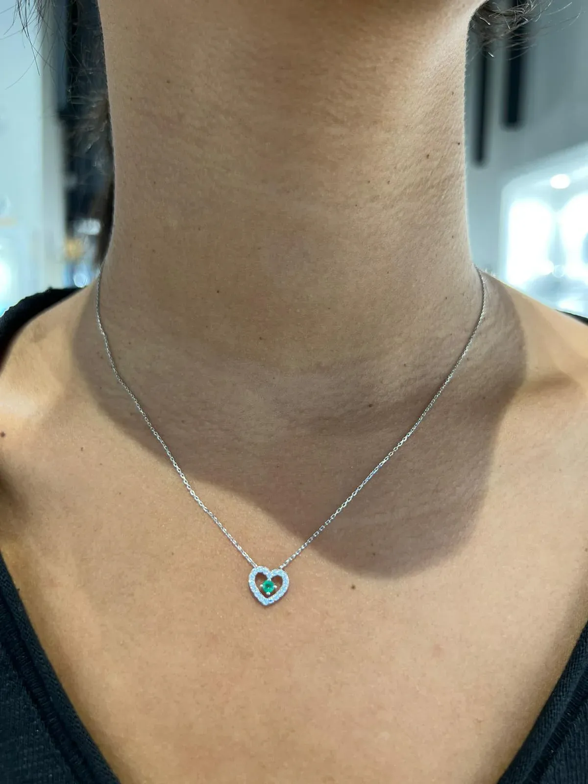 Pixies - Collier Coeur Émeraude & Oxydes – Image 3